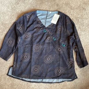 Long sleeve shirt